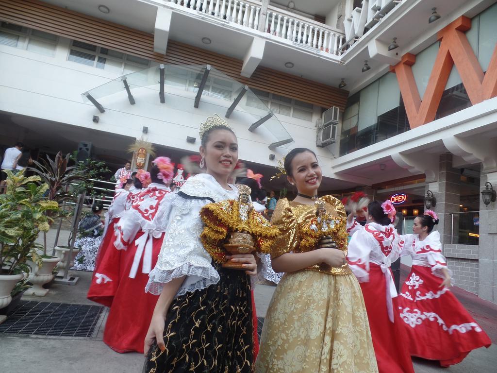 เวลคัม โฮเต็ล Hotel Cebu ภายนอก รูปภาพ